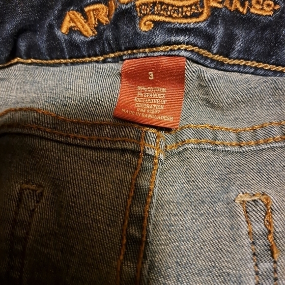 Arizona Jean Shorts Size 3 - Picture 3 of 3